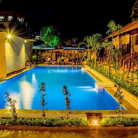Bien Xanh Hotel Дуонг-Донг Экстерьер фото