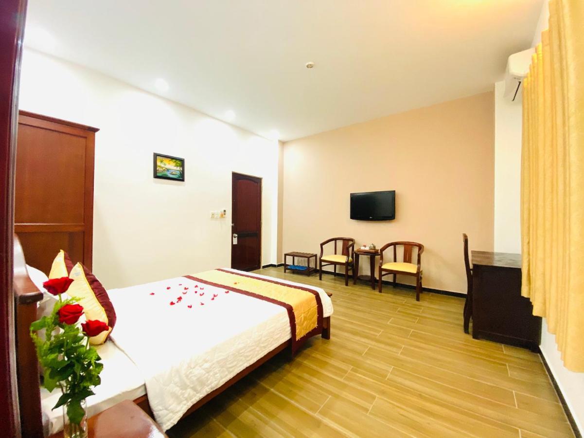 Bien Xanh Hotel Дуонг-Донг Экстерьер фото